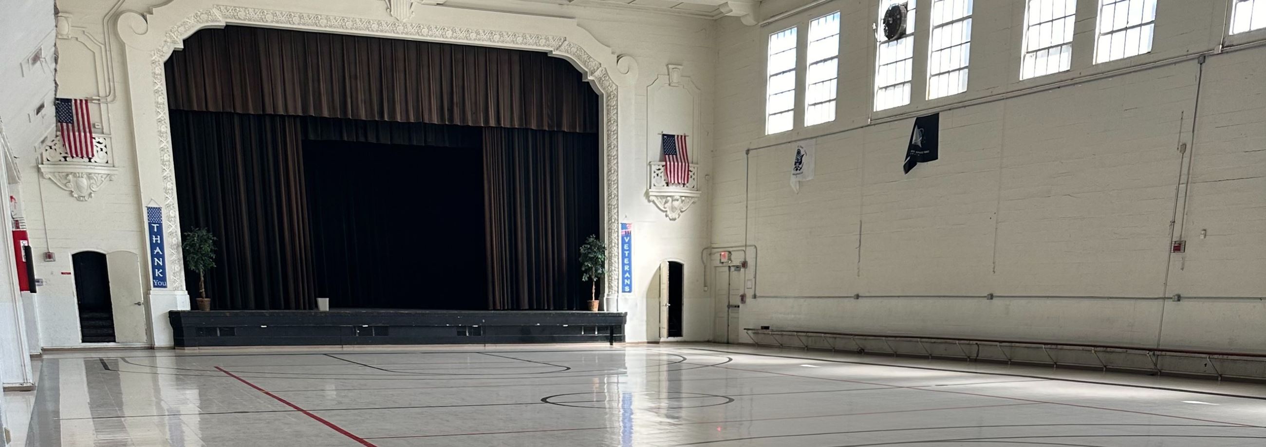 Veterans Memorial Buidling